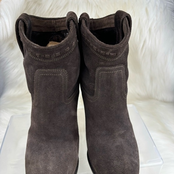 ARIAT BROADWAY WESTER WEDGE ANKLE BOOTS - Picture 4 of 11